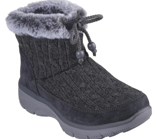 Relaxed Fit: Easy Going - Fall Ice Angel
